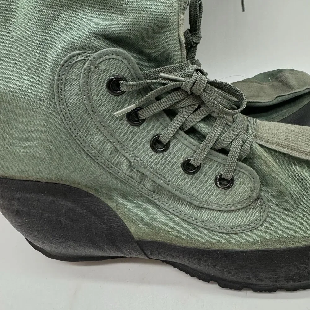 Vintage 80s Air Force Extreme Cold Weather Boots N-1B Medium Mukluks Socks USAF